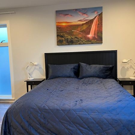 Nyibaer Studio Apartment Селфос Екстериор снимка