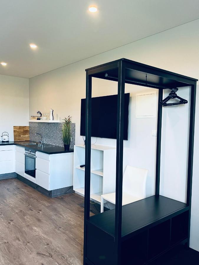 Nyibaer Studio Apartment Селфос Екстериор снимка